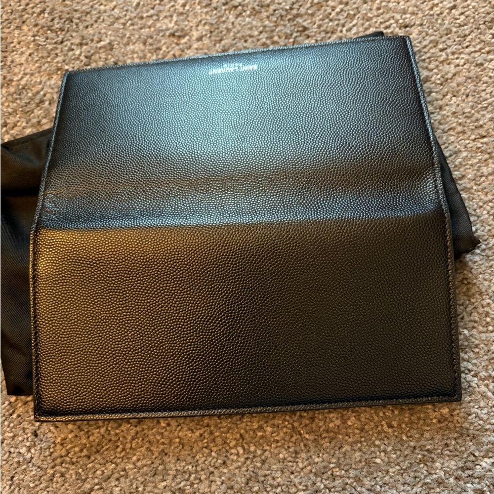Saint Laurent Black Textured Wallet - Picture 6 of 14